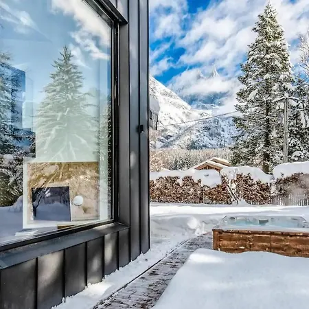 Black Diamond Chalet Chamonix